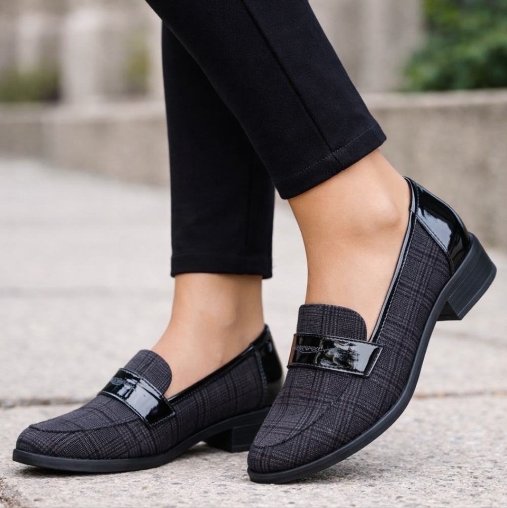 Clarks Trish Rose Modern Preppy Minimalist Plaid Comfort Penny Loafers 6.5M